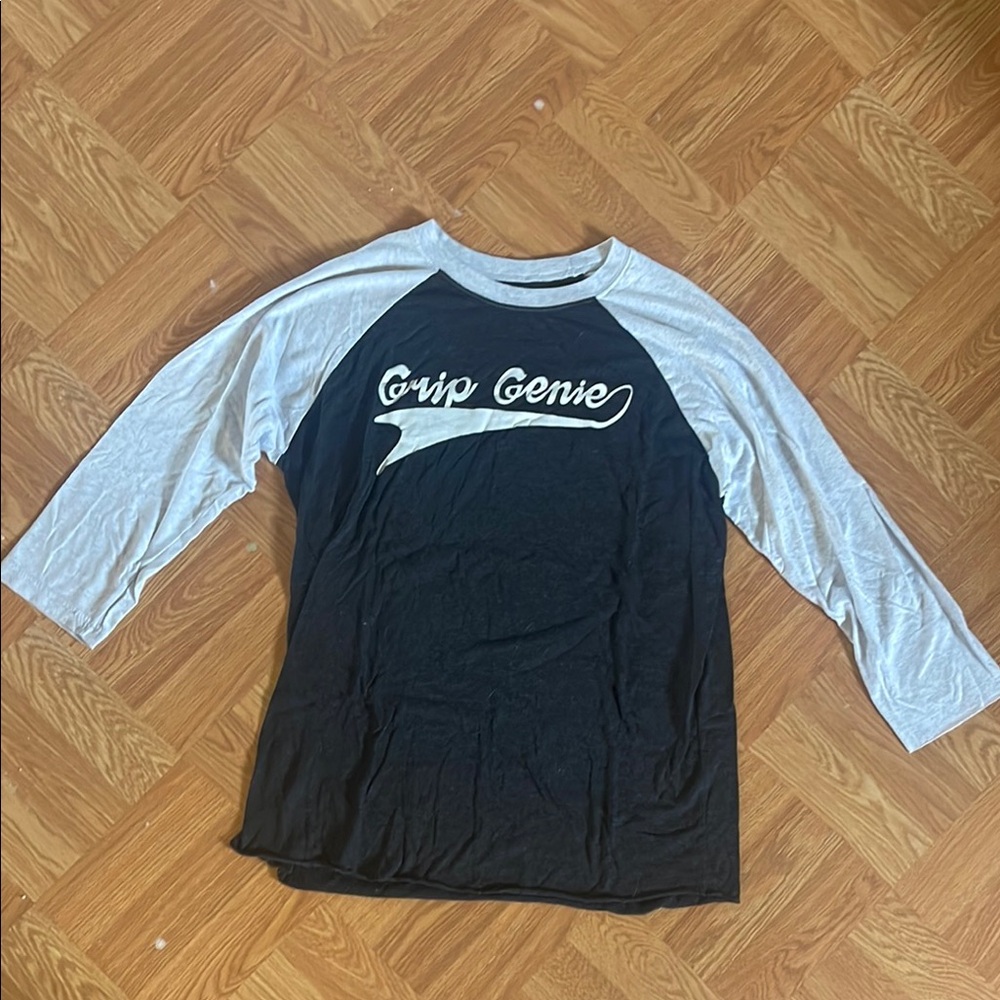 Black and Gray Raglan Tee (Grip Genie)